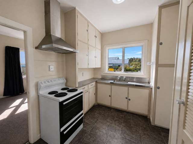 56 Iranui Road Inner Kaiti_2