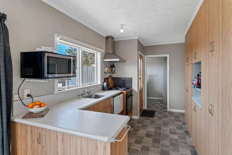 2 Martin Avenue Wakefield_8