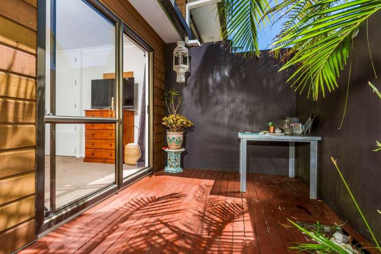 2/706 Beach Road Browns Bay_58