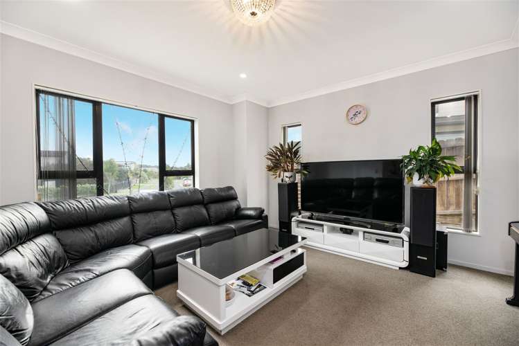 23 Midhurst Avenue Henderson_3