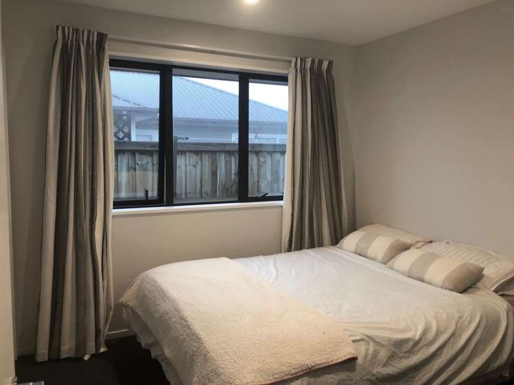 82 Sunline Avenue Lincoln_9