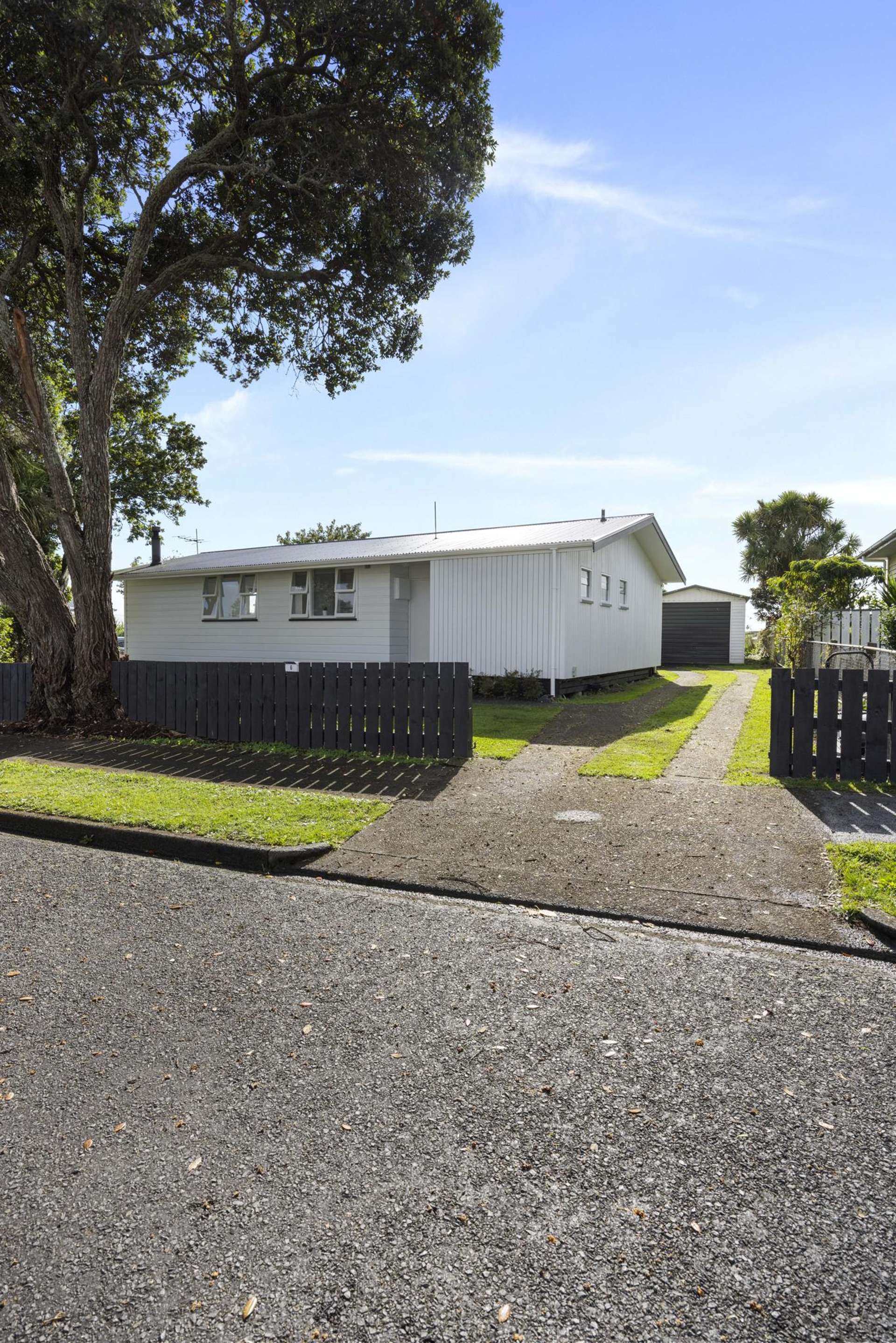 6 Calgher Avenue Waitara_0