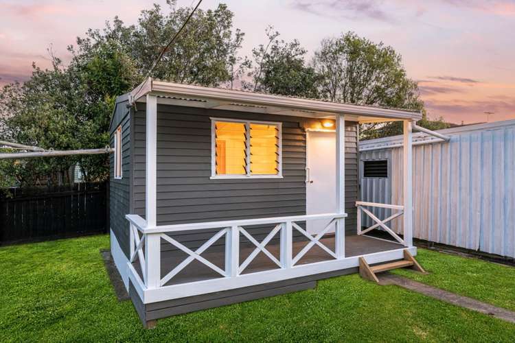 2/17 Roberts Road Te Atatu South_15