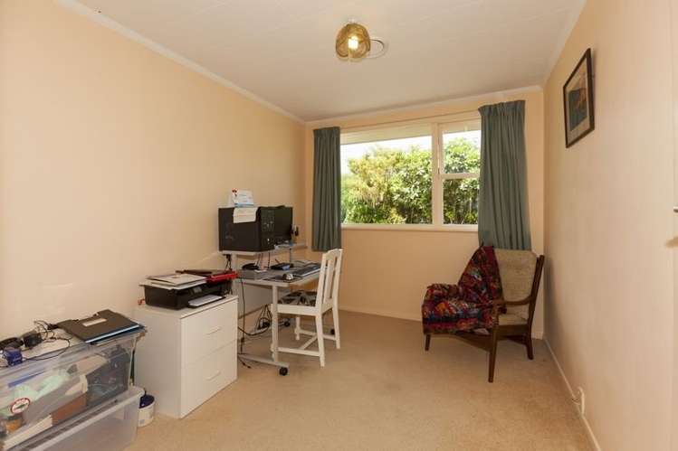 47 Menin Road Raumati South_8