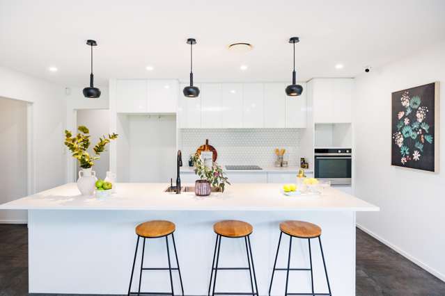 324A College Street West End_1