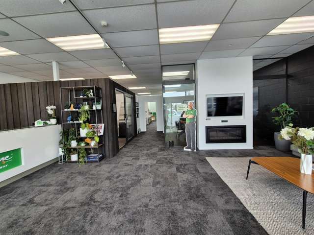 80 Main Road Kumeu_3