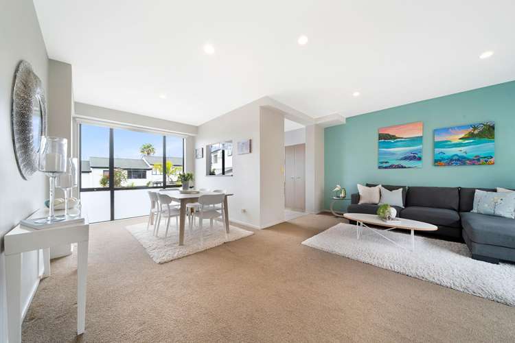 42/22 Northcross Drive_3