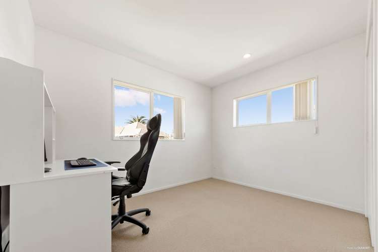 10 Merlot Way Te Atatu South_11