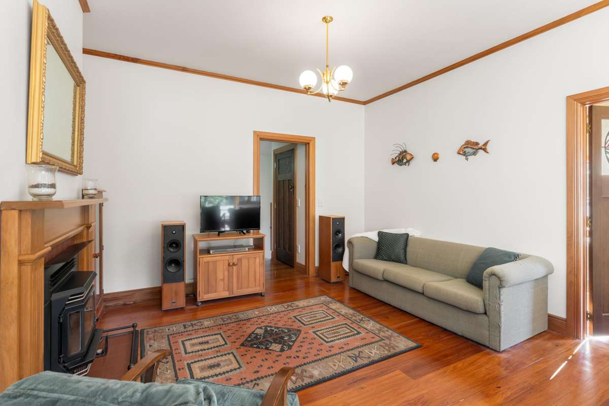 1082 Thames Coast Road_2