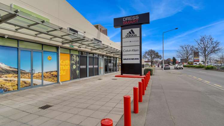 411 Main South Road Hornby_6