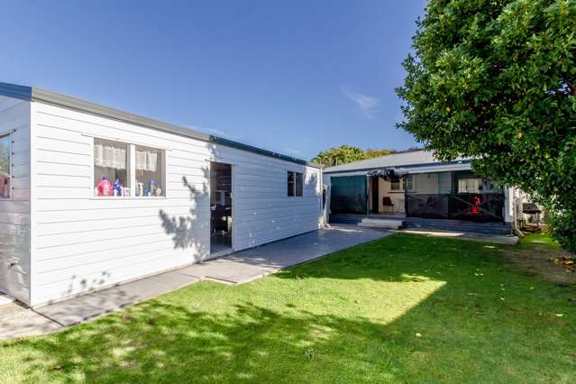 12 Hillary Crescent Maraenui_2