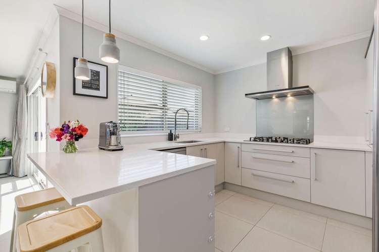 5 Wick Place Wattle Downs_7