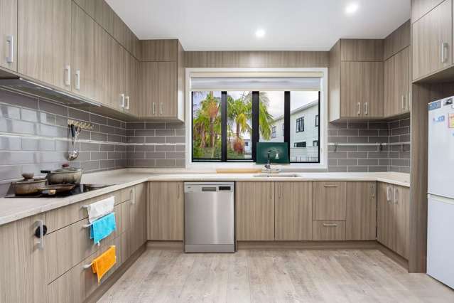 17/17 Lyon Avenue Mount Albert_1