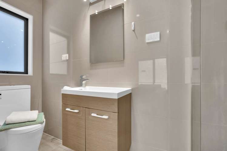 68a Moore Street Howick_12