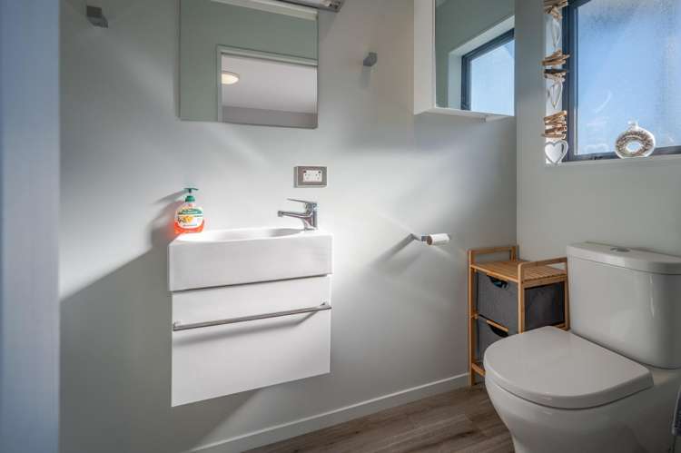 13 Monarch Drive Robinsons Bay_27