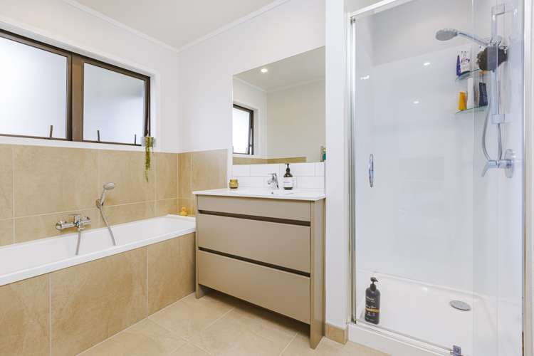 9 Elrita Place Conifer Grove_21