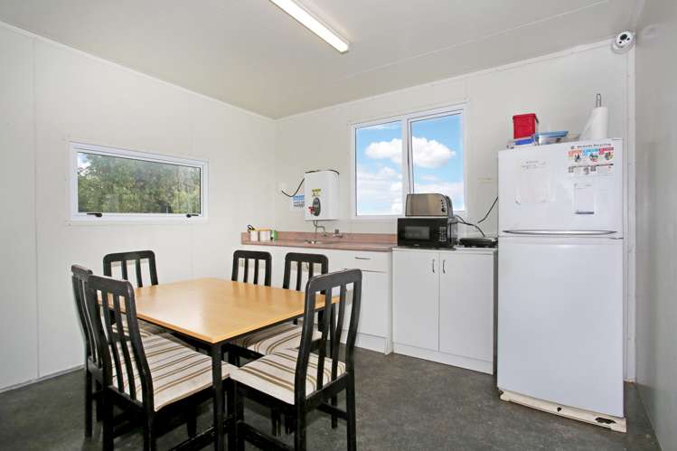 468 Pinnacle Hill Road Bombay_16