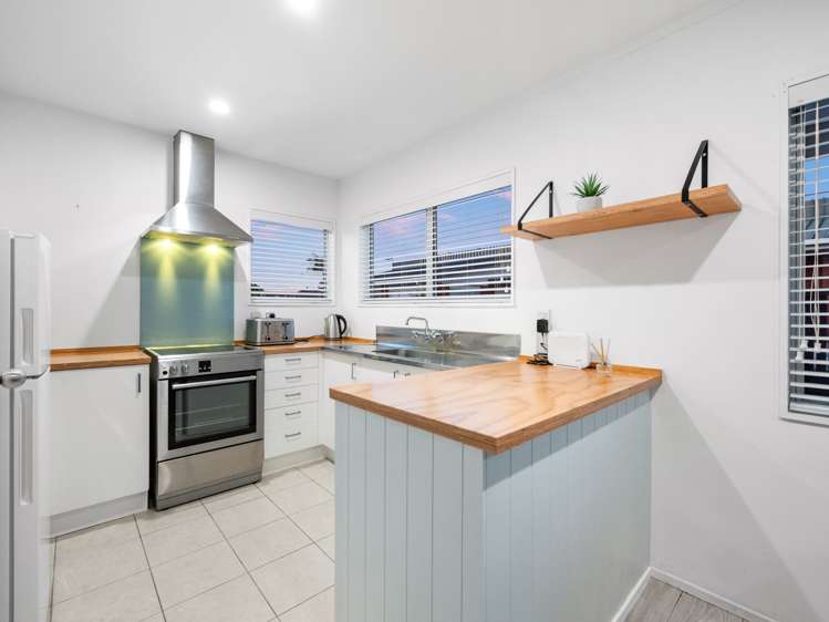12b Seaspray Drive Mount Maunganui_6