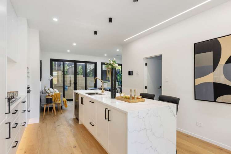 Unit 3, 60 Sunderlands Road_5