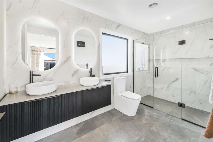 27 Candlesticks Crescent Lincoln_16