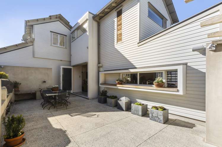 18 Forres Street Seatoun_16