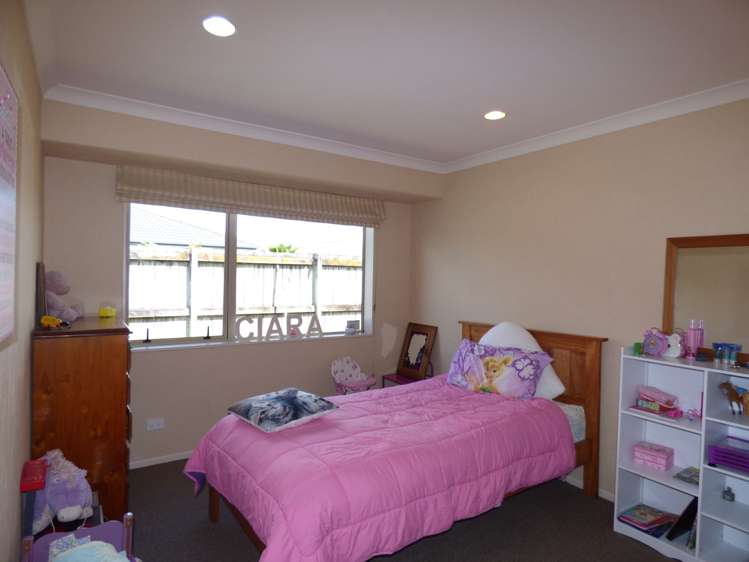 6 Sandowne Close Rototuna North_12