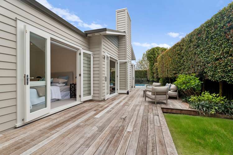 2 Golf Road Epsom_22