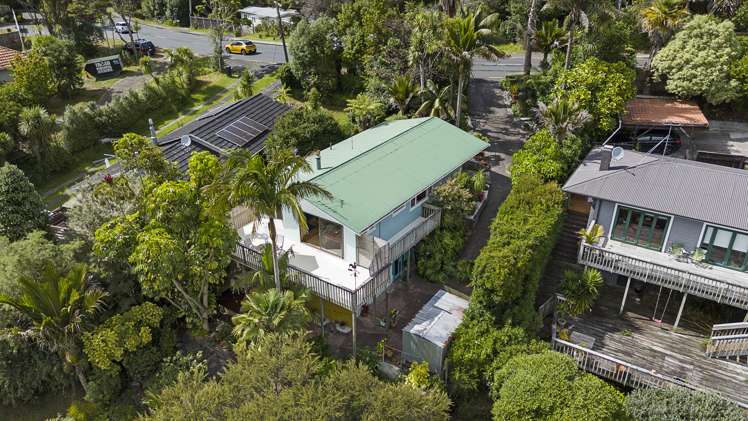 193 Godley Road Titirangi_4