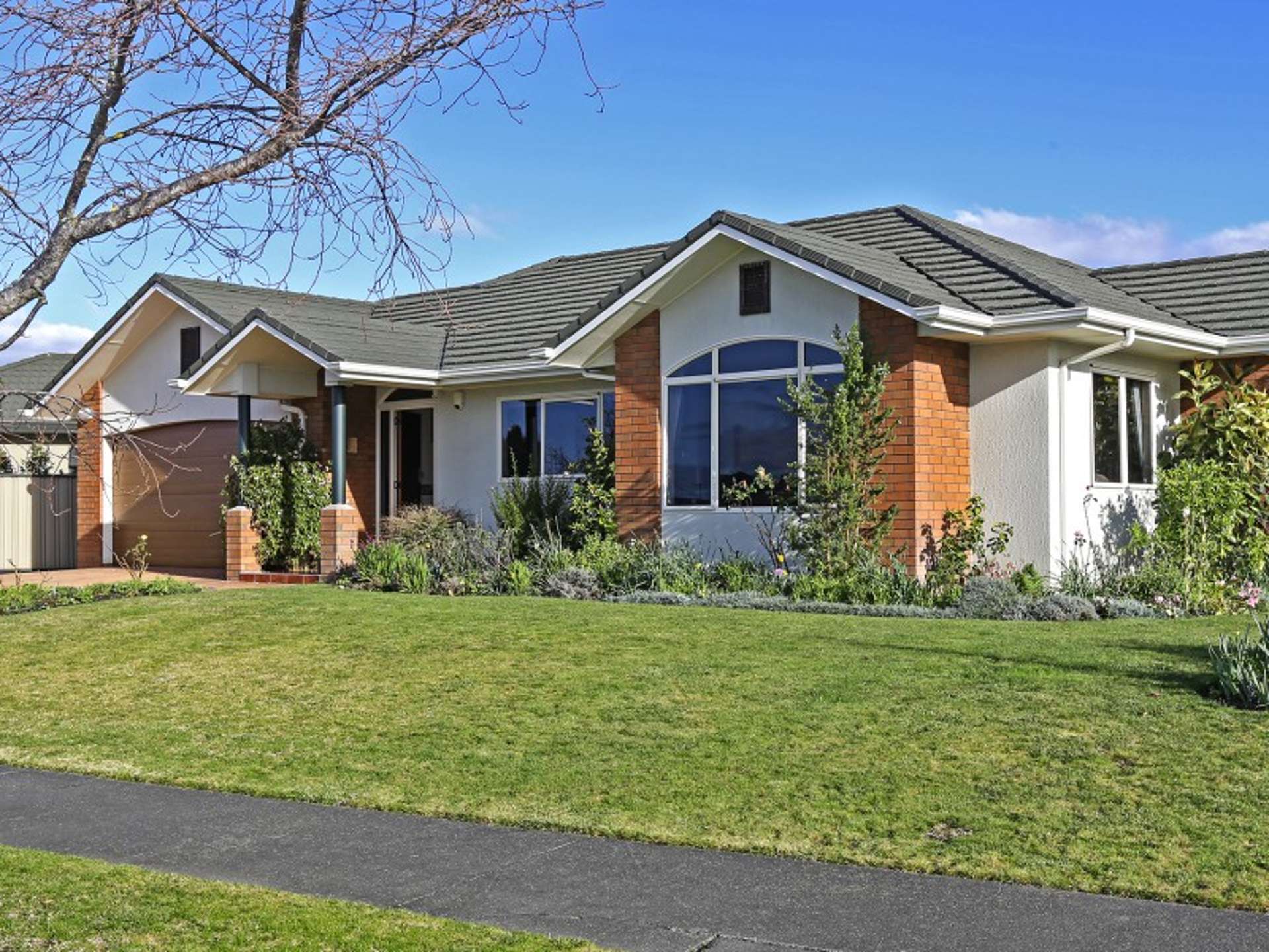 29 Kensington Drive Taradale_0