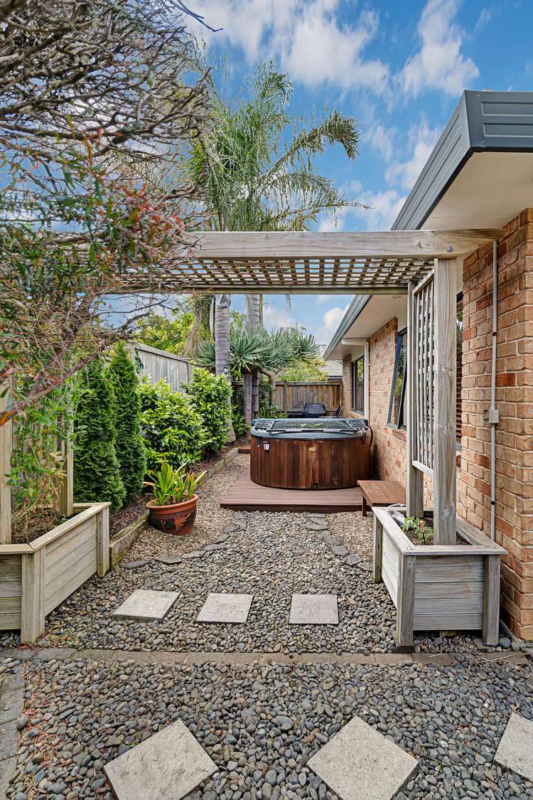 8 Nad Place East Tamaki Heights_5