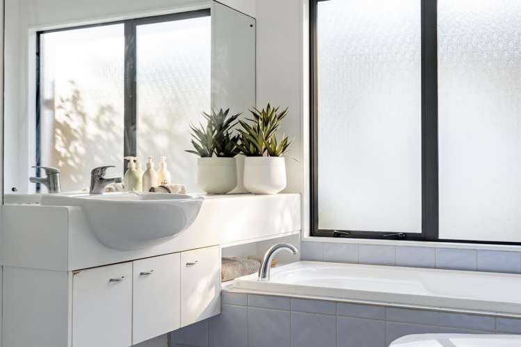 72a Wellington Street Howick_16