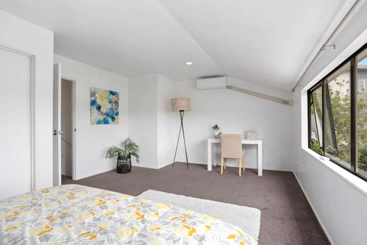 2/35 Fields Parade Oteha_7