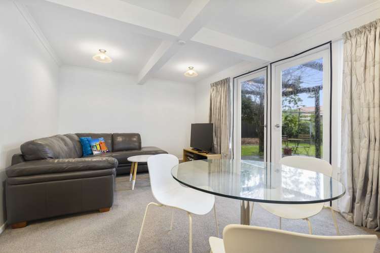 103 Cook Street Hamilton East_28