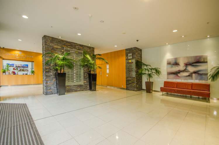 710/18 Beach Road Auckland Central_17