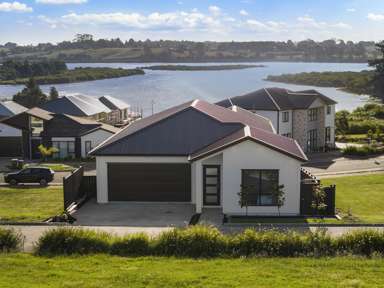 17 Emerald Avenue_2