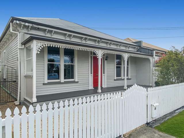 SYDENHAM - 3 BEDROOMS, 1 BATHROOM, HEATPUMP