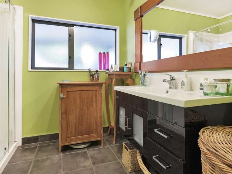 1/13 Easter Parade Glen Eden_9