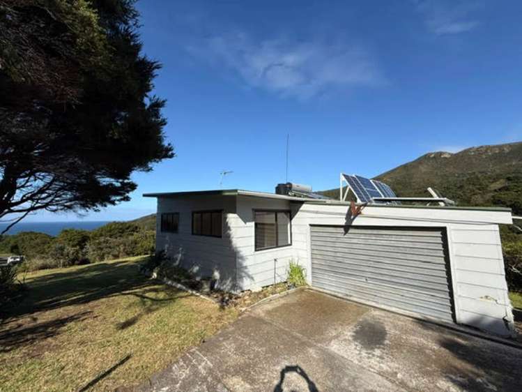 6 Iona Road Great Barrier Island_6