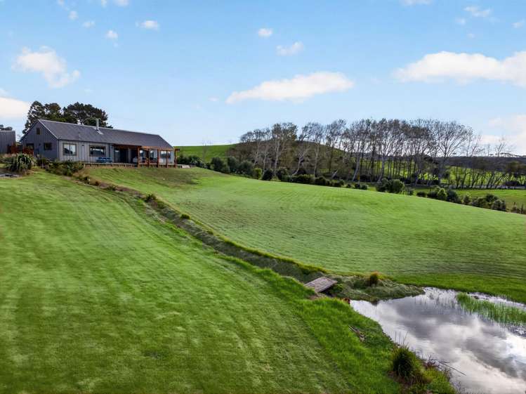 2760 South Head Road, South Head Helensville_36