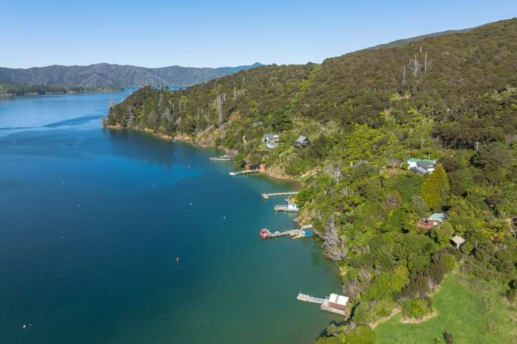 2 and 11 Bay of Many Coves Marlborough Sounds_20