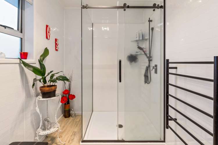 44 Sumner Street Glenholme_13