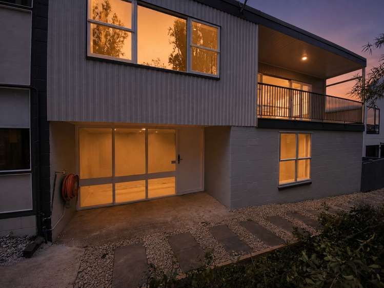 16D Dallinghoe Crescent_5