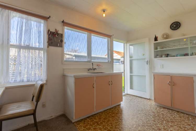 37 Bristol Street Tamatea_7