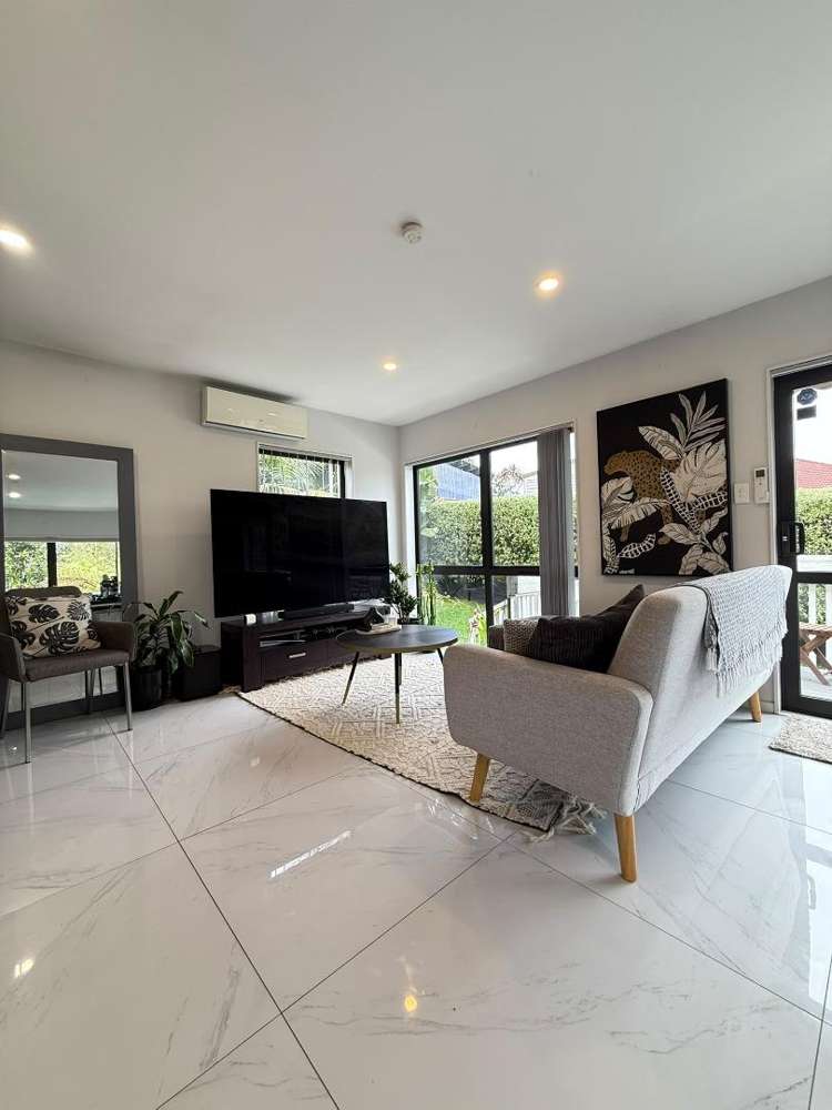 B/2 Ganges Avenue Mangere East_2