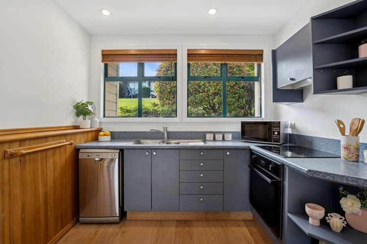 69-70/4 Lake Avenue_2