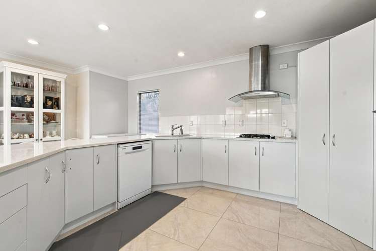 32 Stanley Drive Lynmore_9