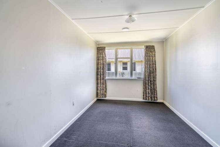 84 Lithgow Street Glengarry_12