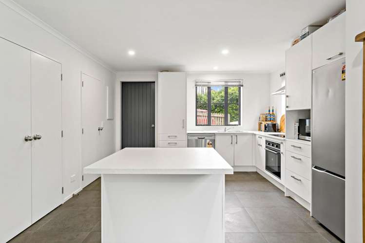 1 Saddleback Crescent Papakura_6