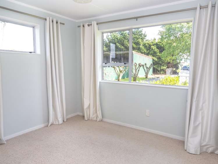 580 Hughes Line Carterton_15