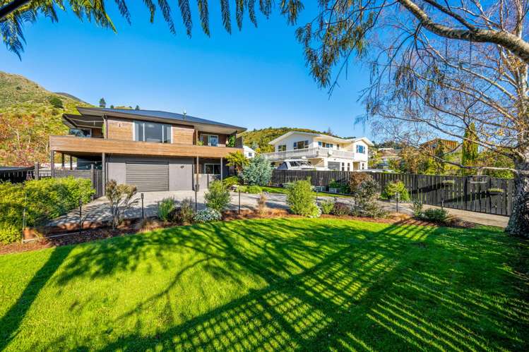 90 Moana View Road Waikawa_22